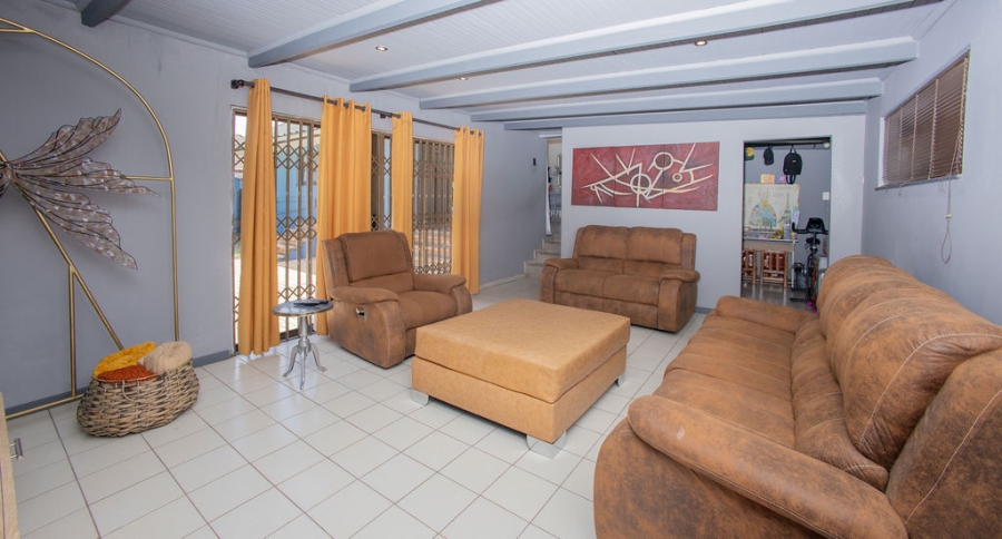 4 Bedroom Property for Sale in Abbotsford Eastern Cape